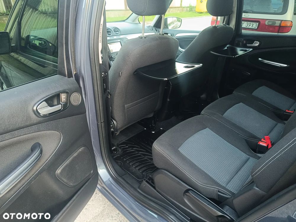 Ford Galaxy - 22