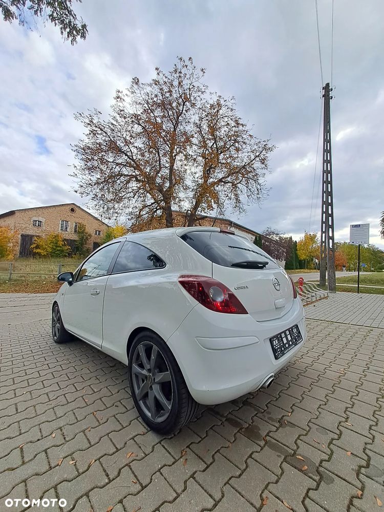 Opel Corsa 2011 photo 5