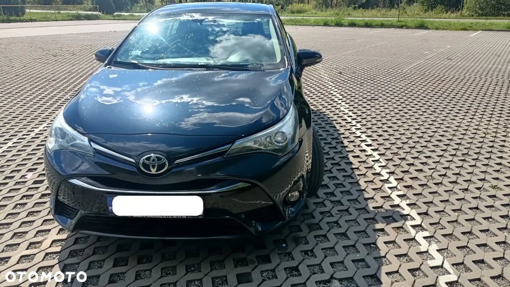 Toyota Avensis 2.0 D-4D Premium - 6