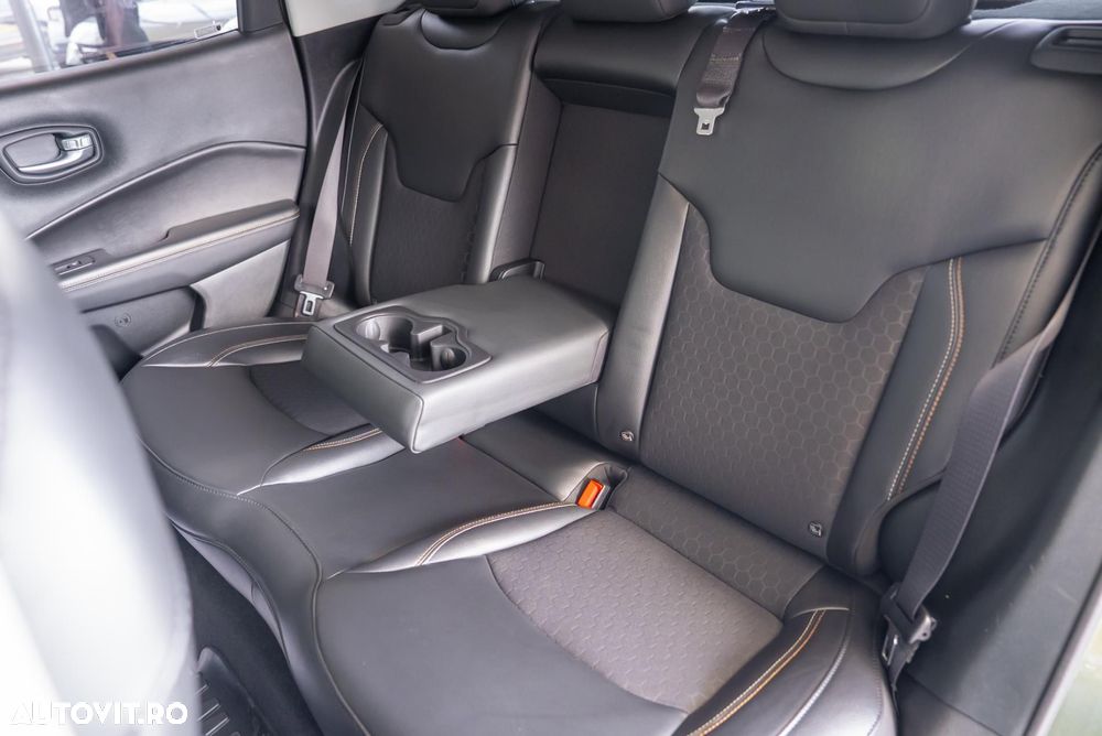 Jeep Compass 2.0 MultiJet Active Drive Automatik Longitude - 23