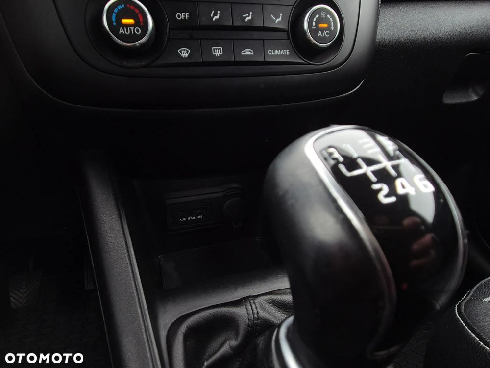 Kia Venga 1.6 L - 35