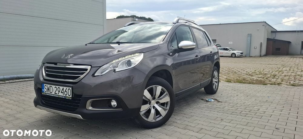 Peugeot 2008 1.2 Pure Tech Style S&S - 2