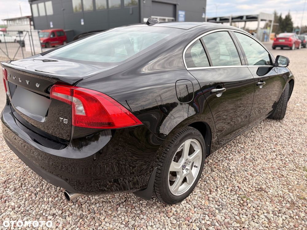 Volvo S60 2.5 T5 - 12