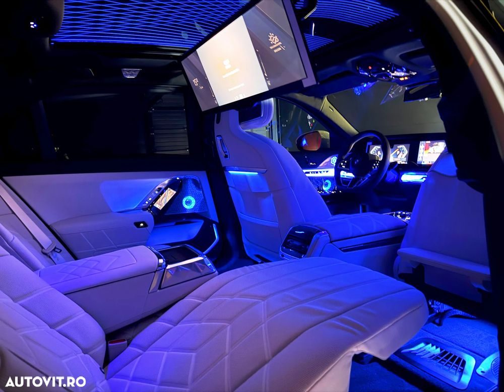 BMW Seria 7 740d xDrive MHEV - 8