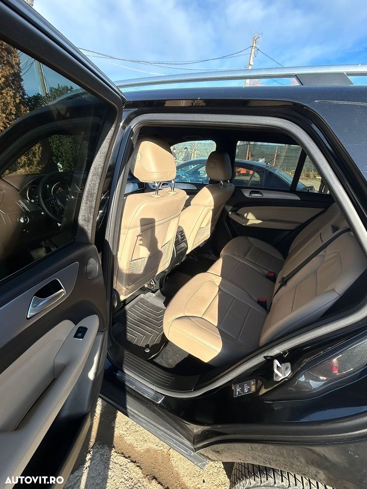Mercedes-Benz ML 350 BlueTec 4MATIC Aut - 11