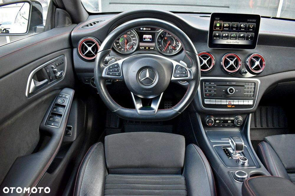 Mercedes-Benz CLA AMG 45 4Matic 7G-DCT - 14