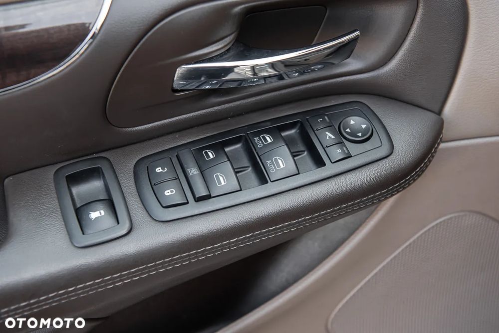 Lancia Voyager 2.8 CRD16v Platinum - 16