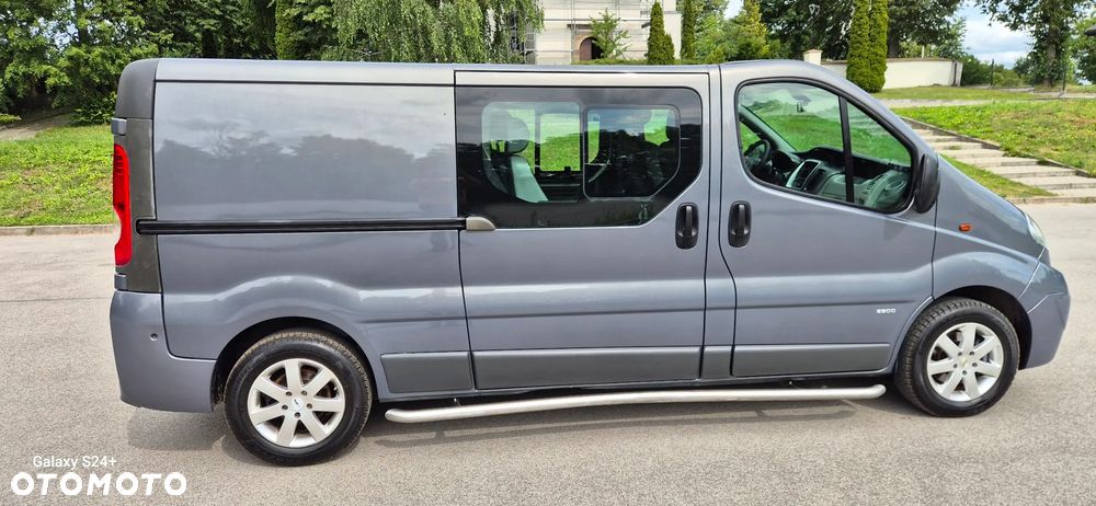 Opel Vivaro - 12
