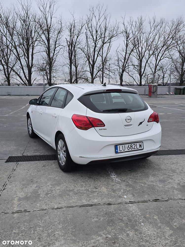 Opel Astra - 2