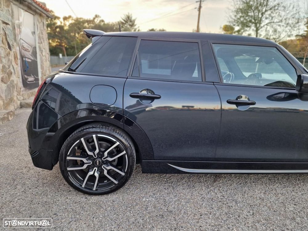 MINI 5 Portas Cooper S Auto - 13