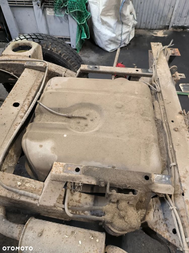 Zbiornik paliwa bak diesel Land Rover Defender 110 Pickup - 2