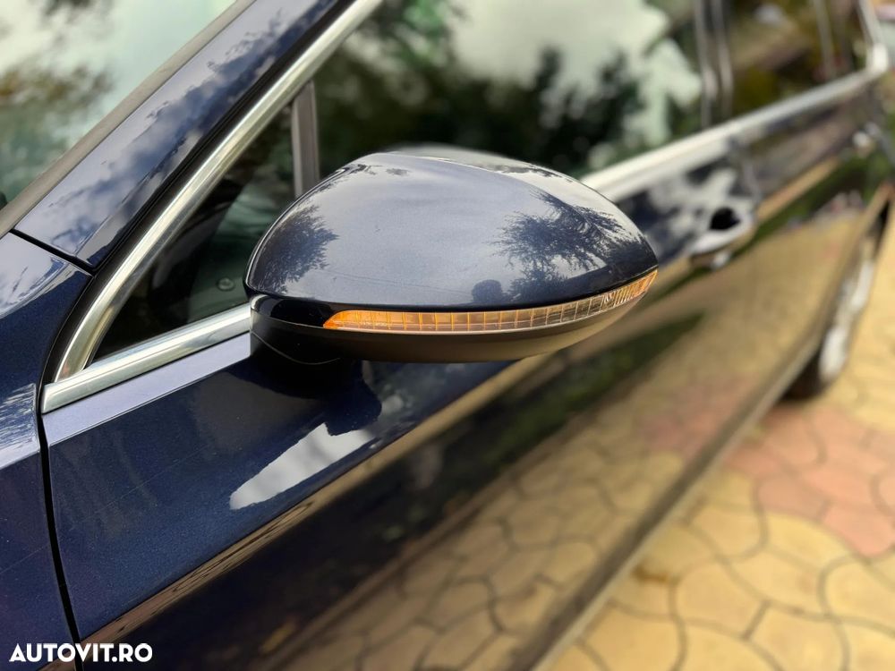 Volkswagen Passat Variant 2.0 TDI DSG Highline - 28