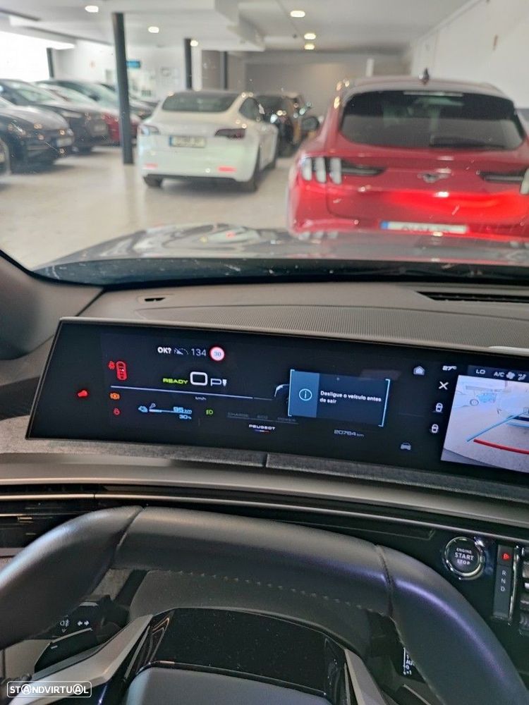 Peugeot E-3008 73 kWh Allure - 11
