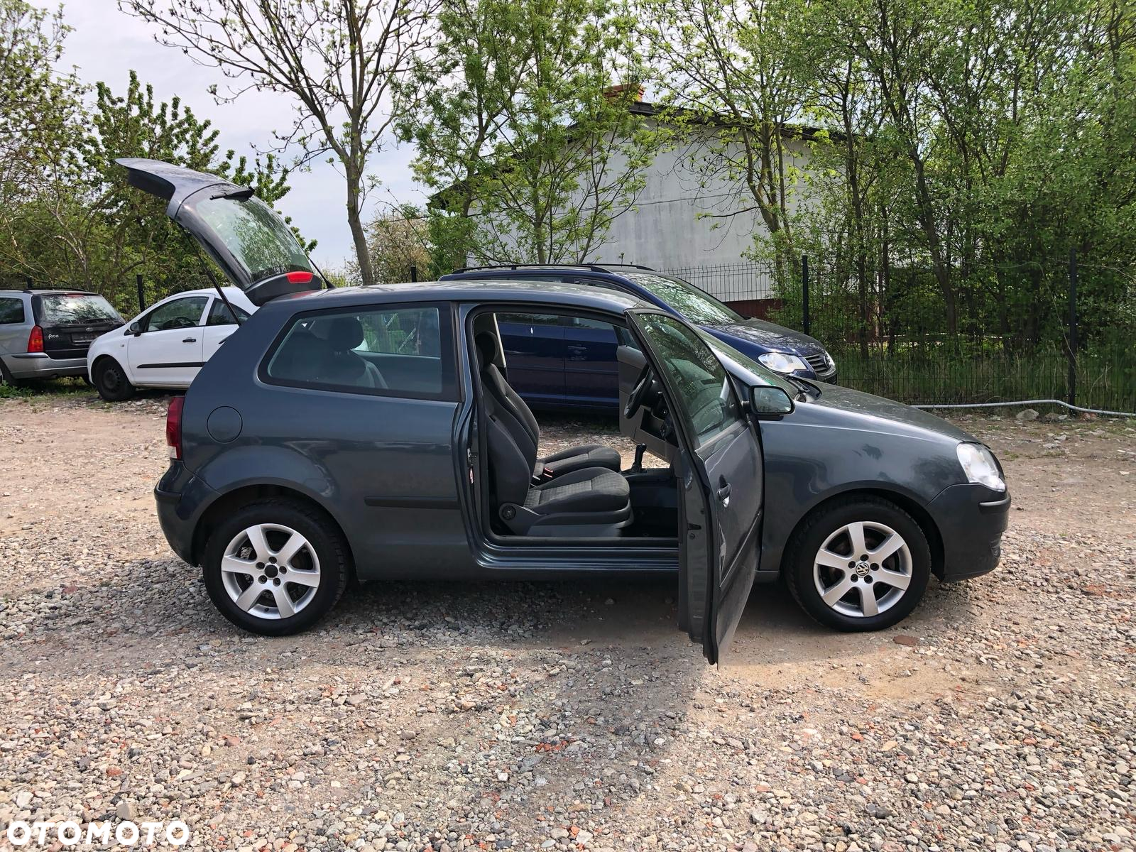 Volkswagen Polo 1.4 16V Sportline - 18