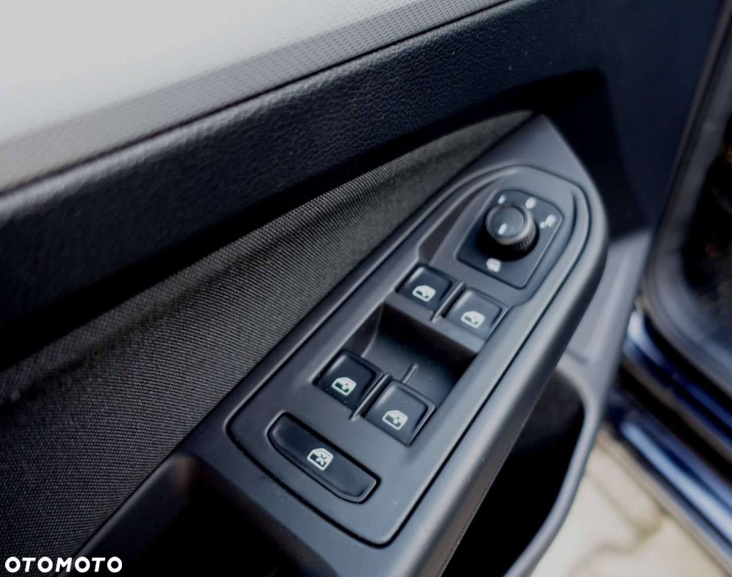 Volkswagen Golf - 14