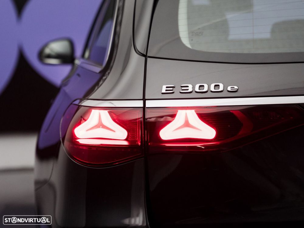 Mercedes-Benz E 300 - 10