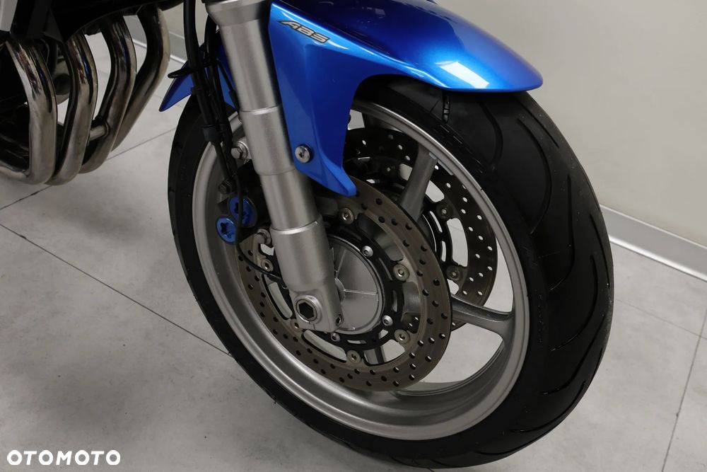 Yamaha FZ - 26