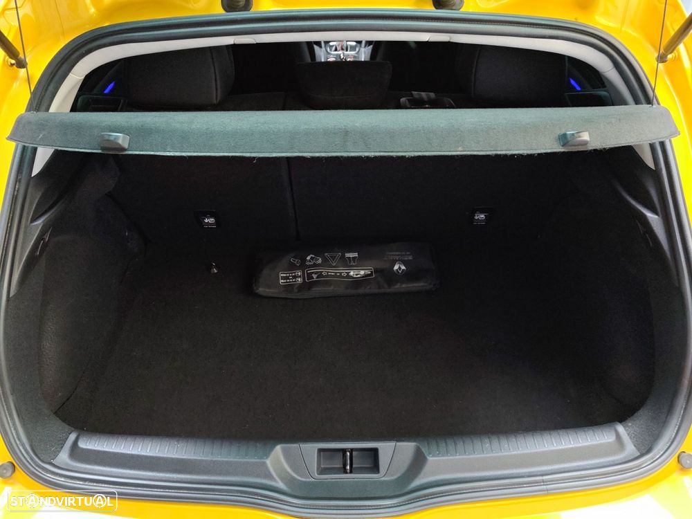 Renault Mégane 1.8 TCe R.S. EDC - 19