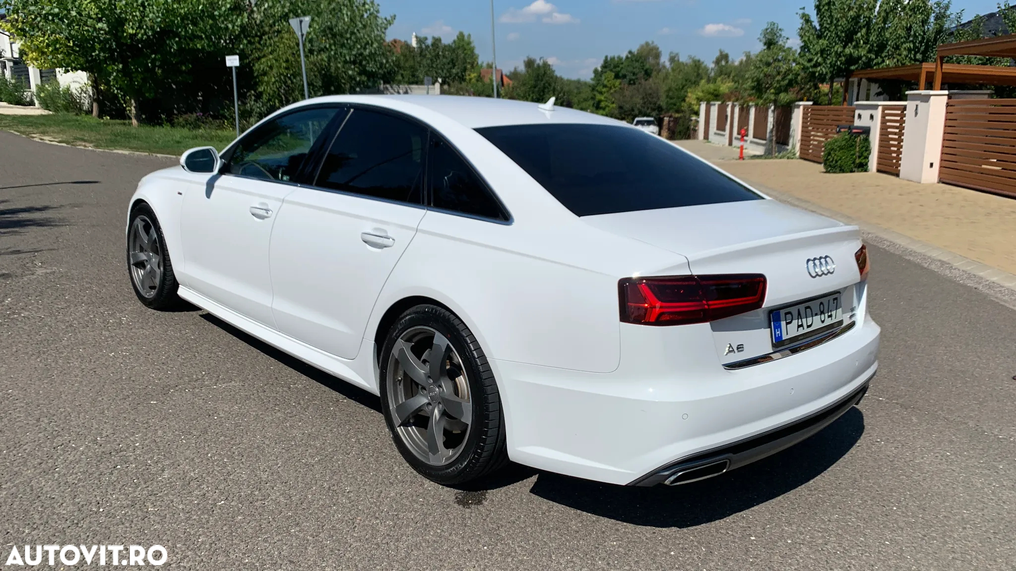 Audi A6 Avant 3.0 TDI quattro S tronic - 5