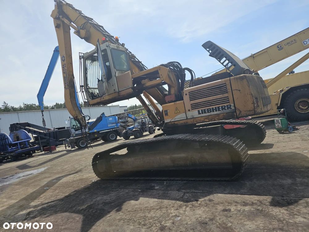 Liebherr R 924 - 1