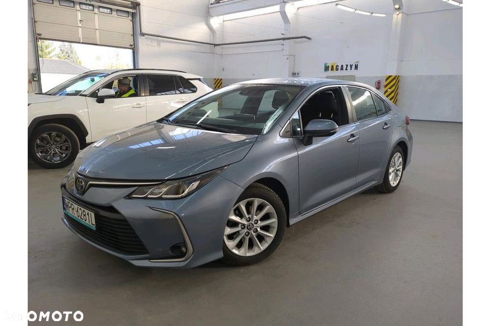 Toyota Corolla - 1