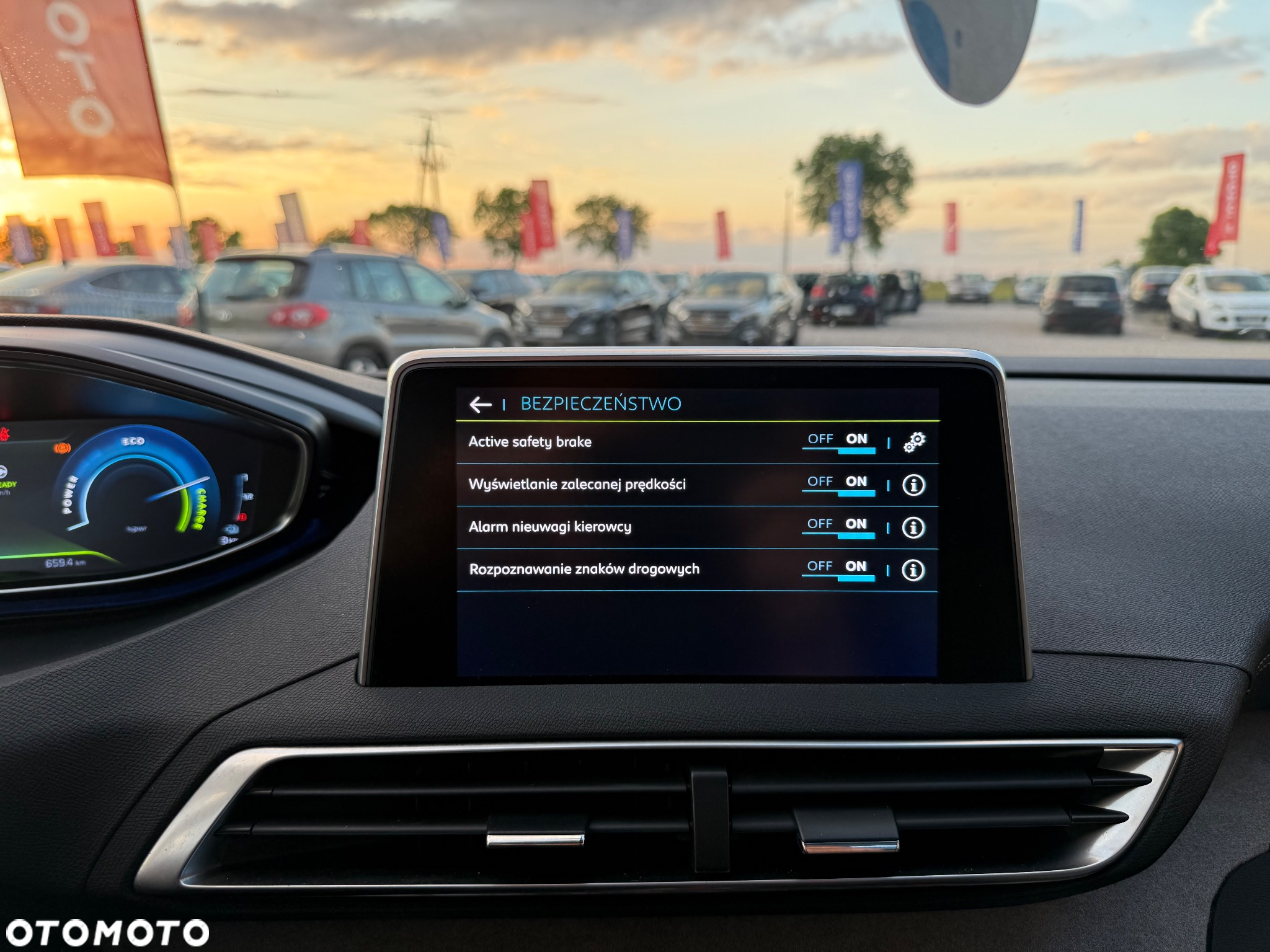 Peugeot 3008 Plug-In Hybrid4 300 e-EAT8 GT - 24