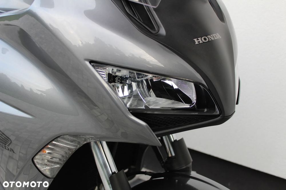 Honda CBF - 17