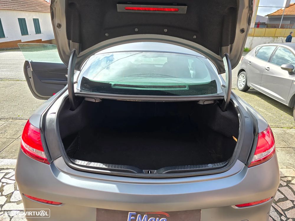 Mercedes-Benz C 220 d Coupe AMG Line - 8