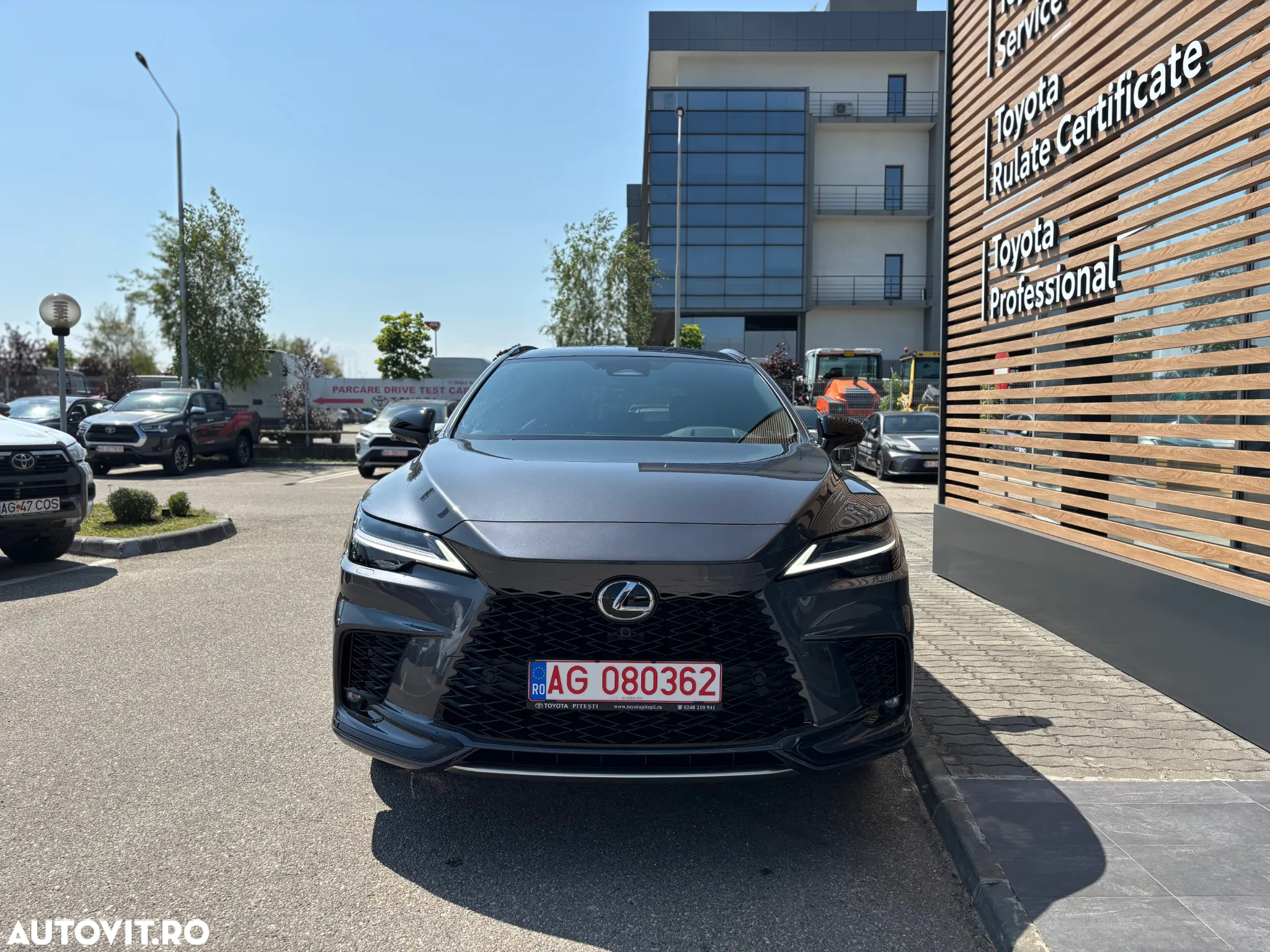 Lexus Seria RX - 7