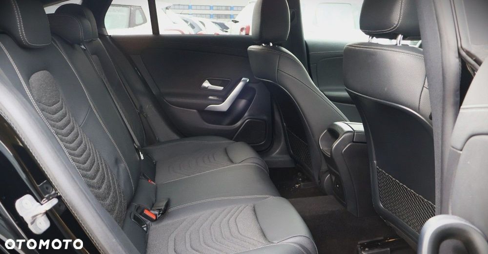 Mercedes-Benz CLA - 17