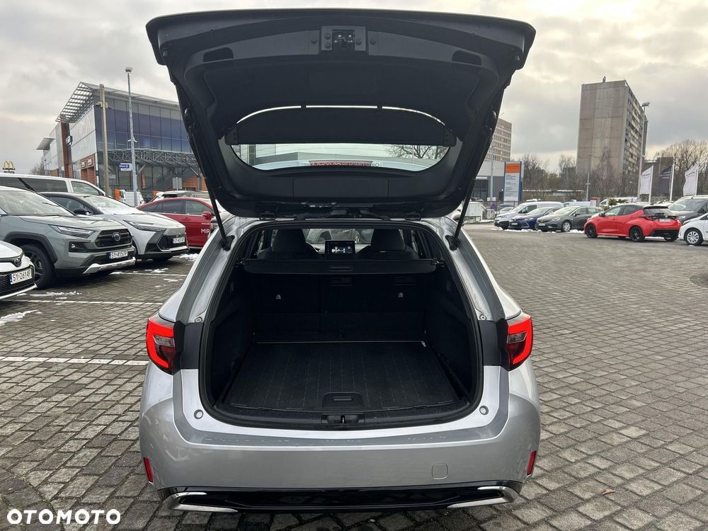 Toyota Corolla 1.8 Hybrid Comfort - 24