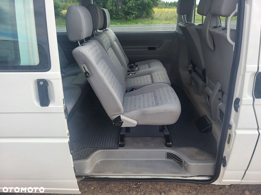 Volkswagen Caravelle TDI Basis / CL - 25
