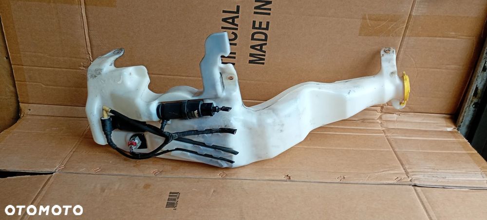 Zbiorniczek płynu spryskiwaczy pompka pompki Jeep Grand Cherokee IV WK2 57010719 - 4