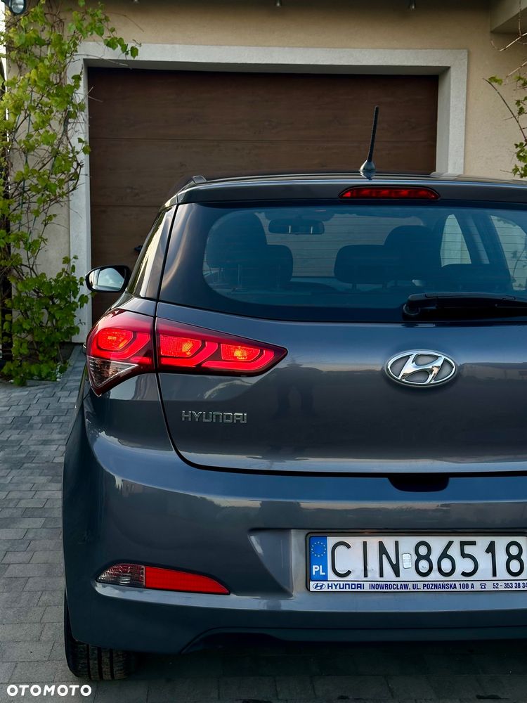 Hyundai i20 1.2 Elegant - 17