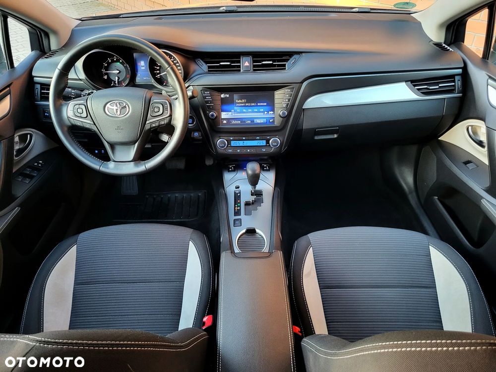 Toyota Avensis Touring Sports 1.8 Multidrive S Team Deutschland - 6