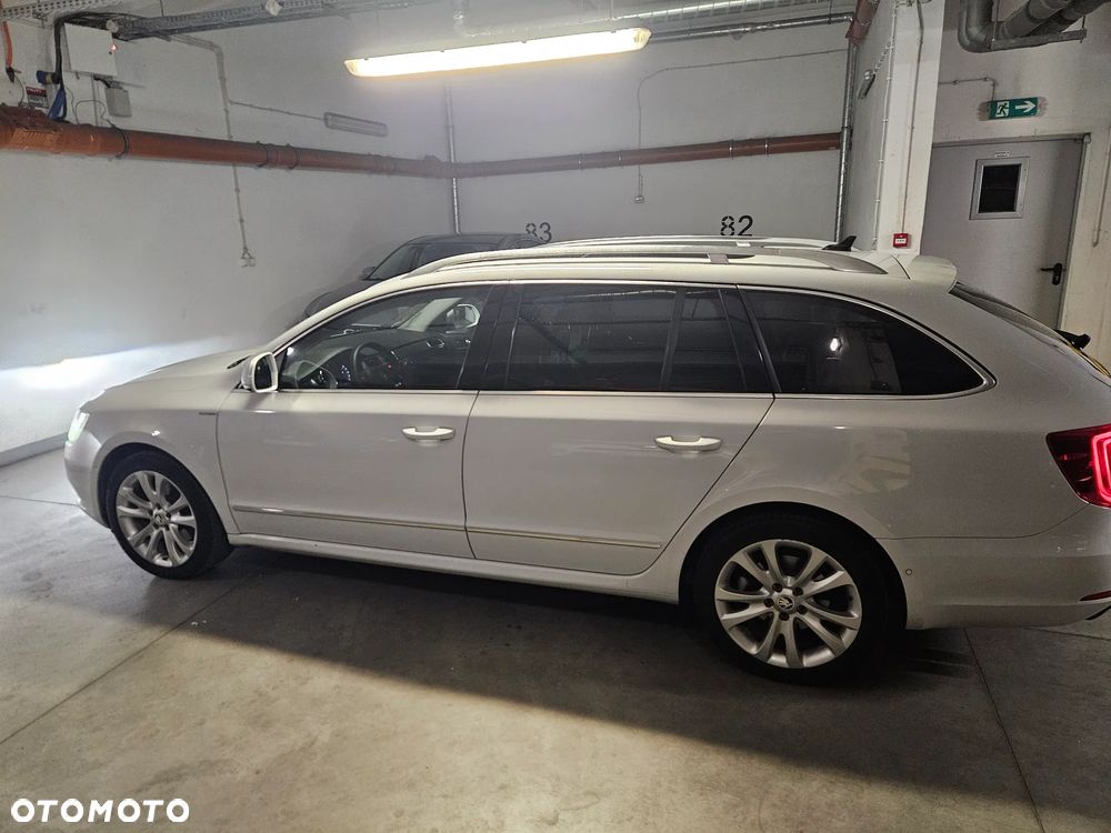 Skoda Superb 1.8 TSI 4x4 Platinum - 4