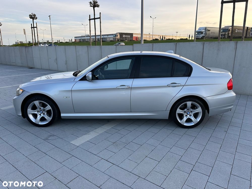 BMW Seria 3 318d DPF Edition Exclusive - 3