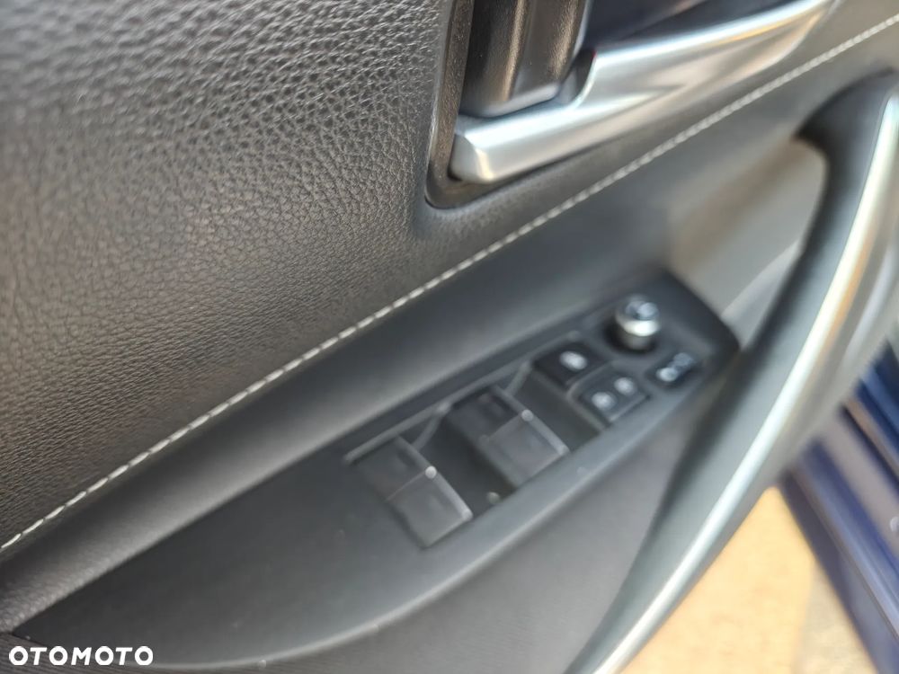 Toyota Corolla 1.8 Hybrid Selection - 13