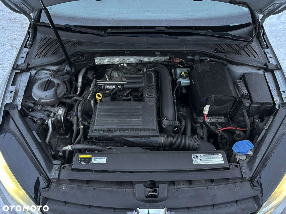 Volkswagen Golf 1.4 TSI BMT Highline DSG - 8