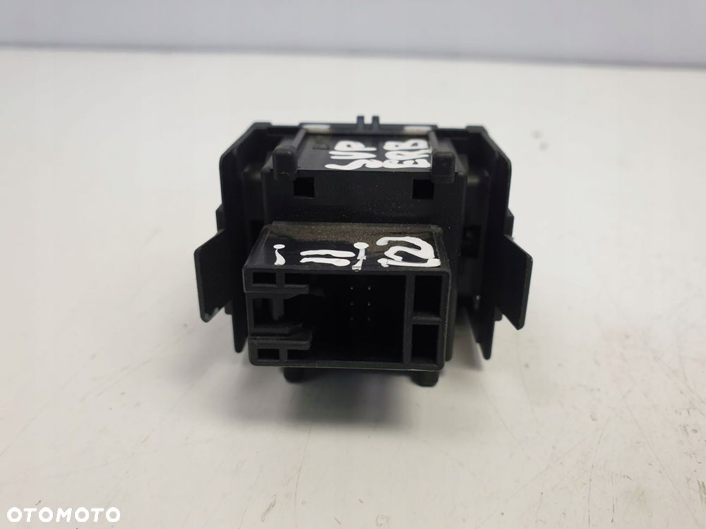 Skoda Superb II PRZEŁĄCZNIK REGULACJI ŚWIATEŁ - 4