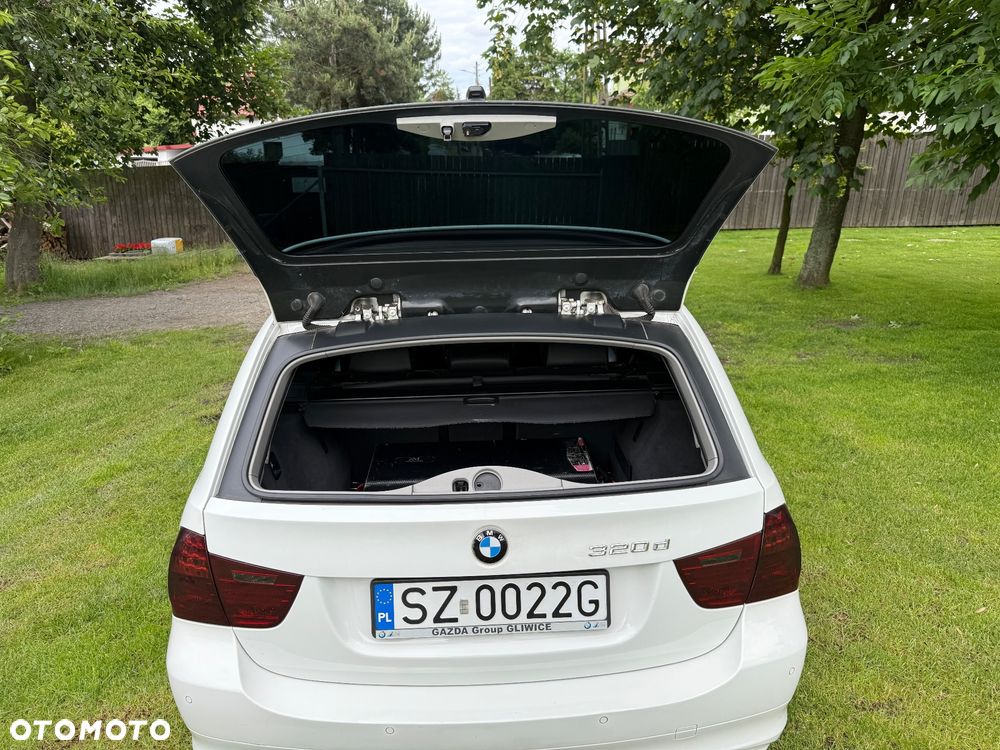 BMW Seria 3 - 22