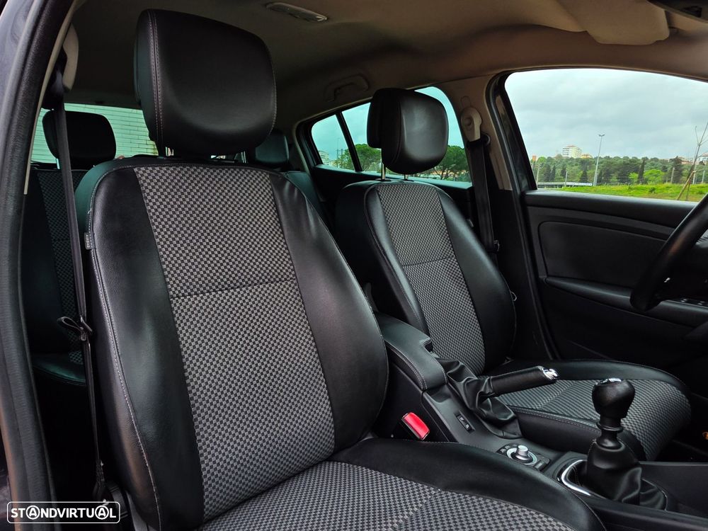 Renault Mégane 1.5 dCi Limited - 22