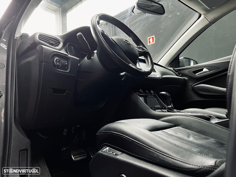 Opel Grandland X 1.2 T Ultimate AT - 19