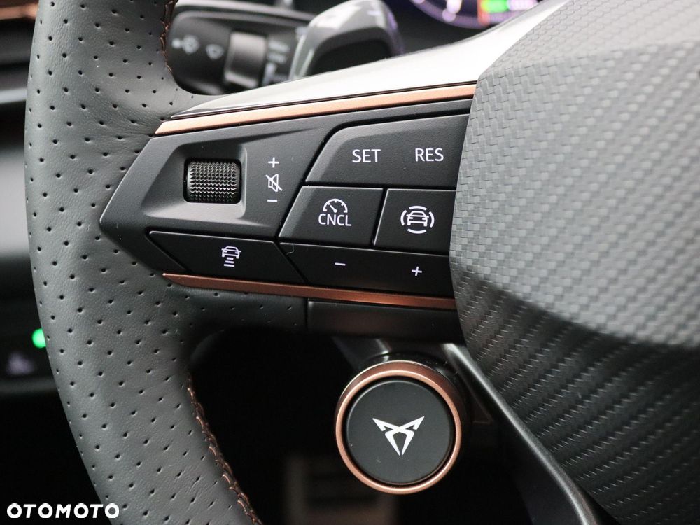 Cupra Terramar 1.5 e-Hybrid DSG VZ - 16