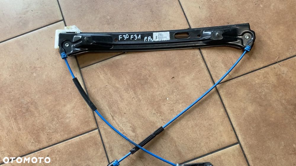 MECHANIZM SZYBY PRAWY PRZÓD BMW F30 F31 4817680 - 3