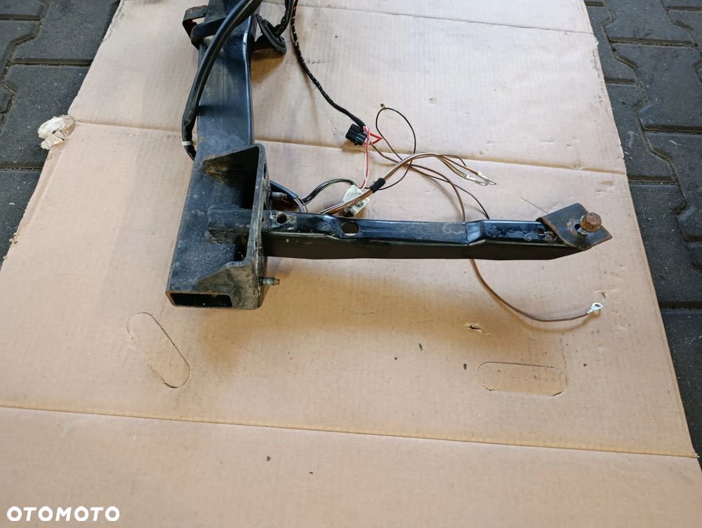 OPEL CORSA E BELKA HAK HOLOWNICZY - 3