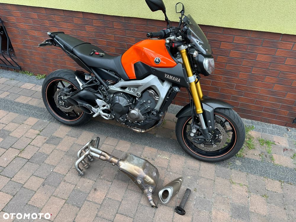 Yamaha MT - 19