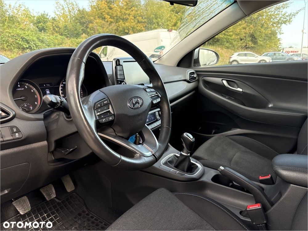 Hyundai i30 1.5 DPI Comfort - 9