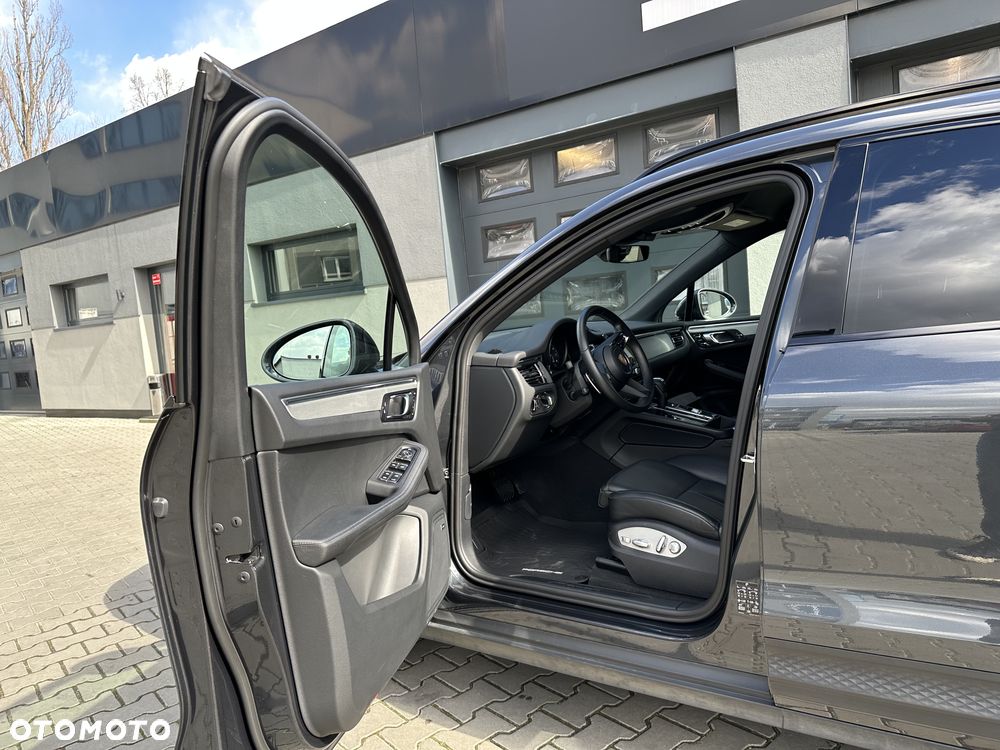 Porsche Macan Standard - 10