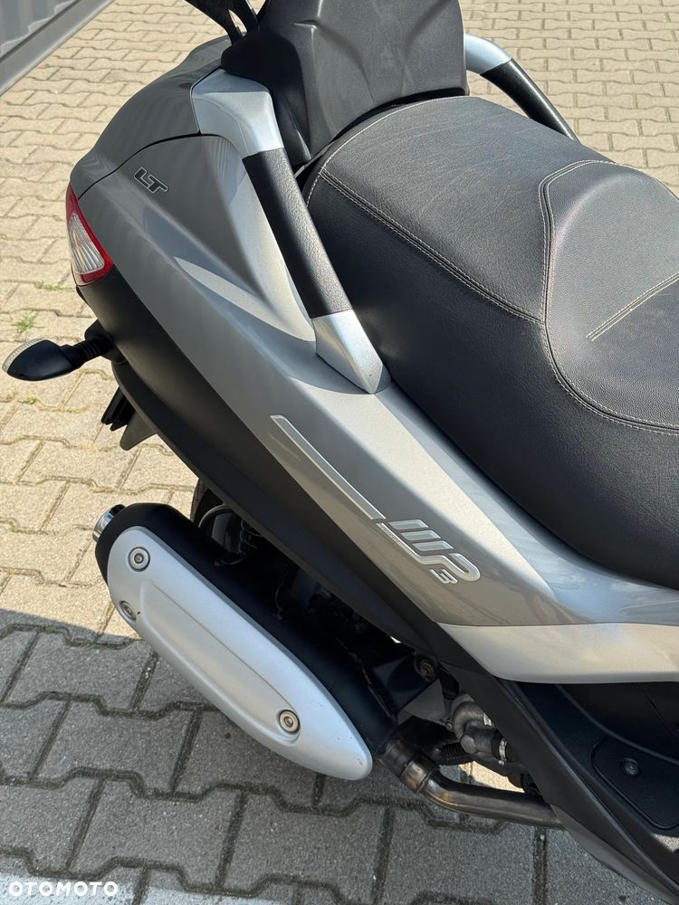 Piaggio MP-3 - 6